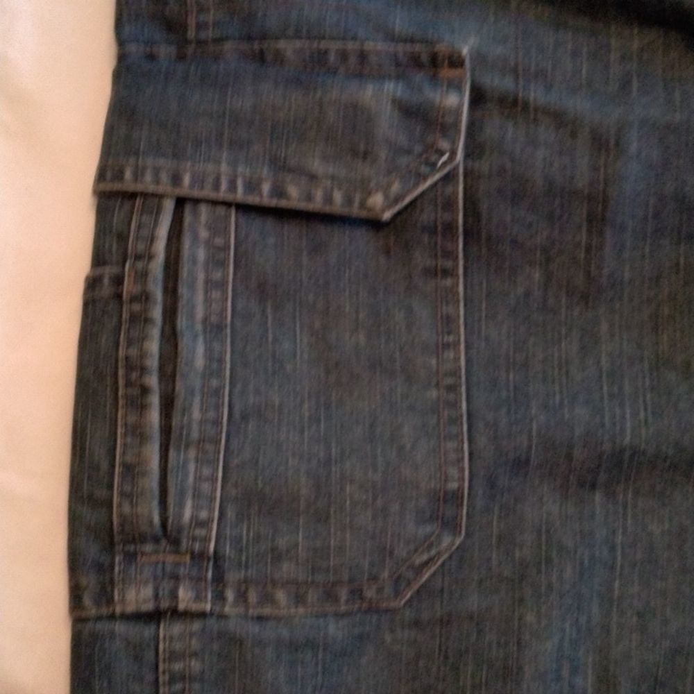 50% off SALE-WRANGLER CARGO jean shorts size 42 - Picture 4 of 5